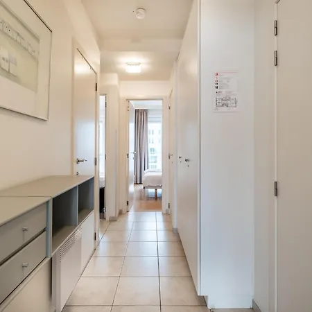 Les Petrels 401 In With Balcony *